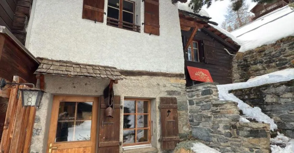 CHANDOLIN - Nouveau Prix! Châlet traditionnel de 7 pièces