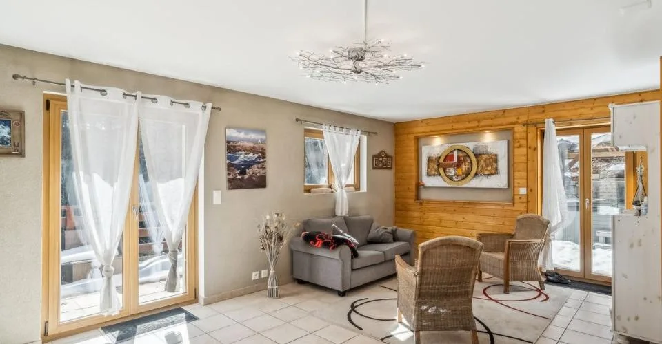 Chalet individuel de charme - Disponible résidence secondaire – photo 3 sur 12