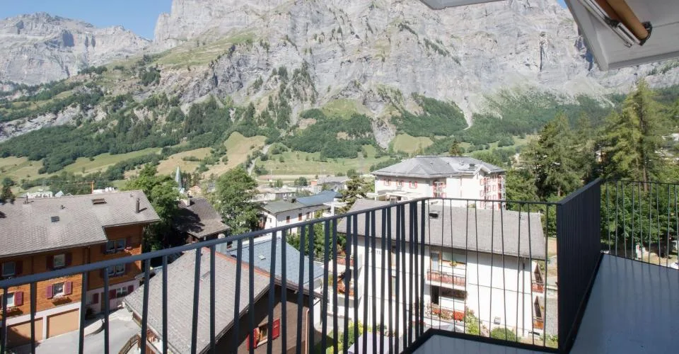 Appartement 1.5-09, studio très soigné au centre avec balcon sud-ouest et belle vue