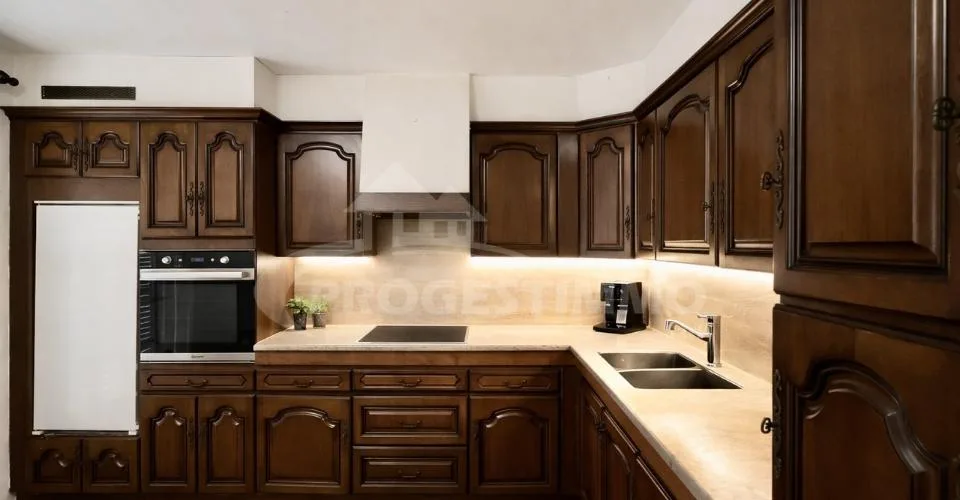 VILLA MIT 6,5 ZIMMERN, ÜPPIGEN VOLUMEN UND GROSSEM POTENZIAL FÜR ERWEITERUNG – Foto 4 von 13