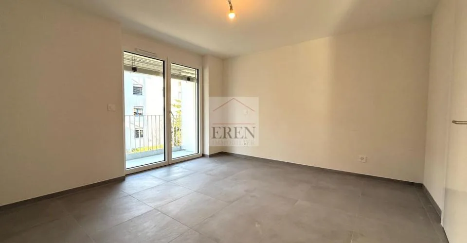 Superbe Appartement 3,5 pièces avec grand balcon-terrasse de 40m2 au 2ème étage – foto 8 di 13