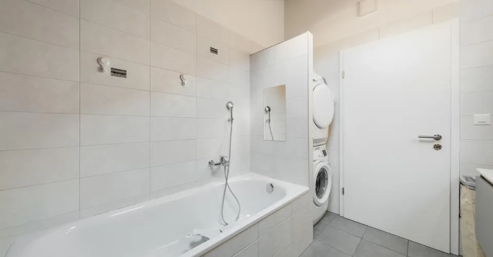 SPACIEUSE VILLA MITOYENNE - JARDIN, TERRASSE - GARAGE - EN EXCLUSIVITÉ