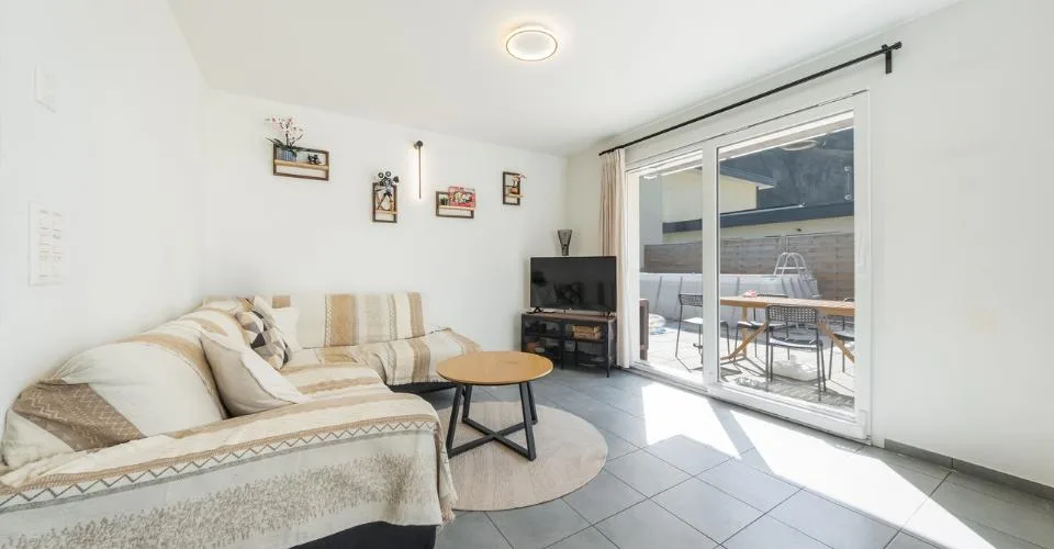 SPACIEUSE VILLA MITOYENNE - JARDIN, TERRASSE - GARAGE - EN EXCLUSIVITÉ