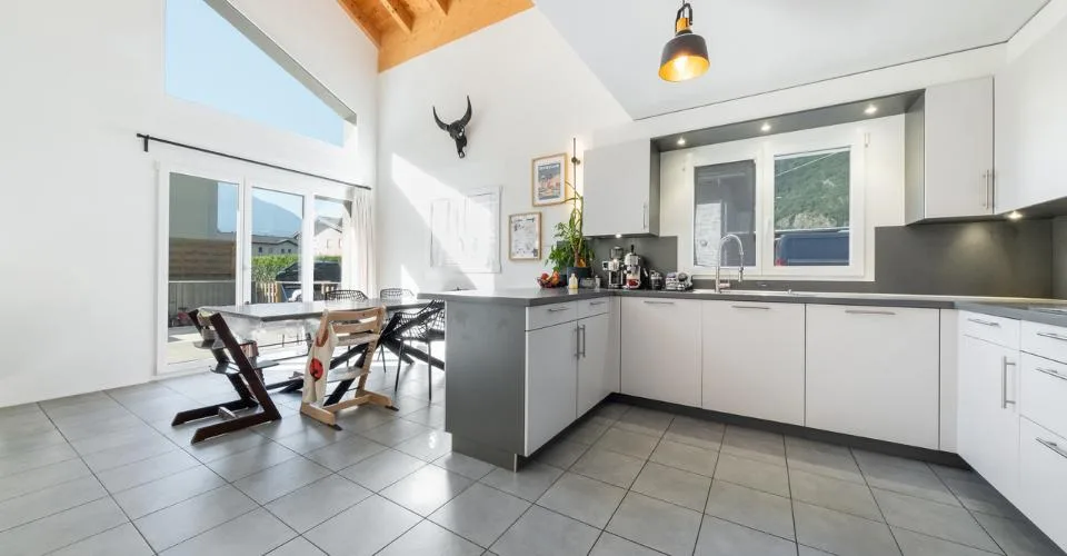 SPACIEUSE VILLA MITOYENNE - JARDIN, TERRASSE - GARAGE - EN EXCLUSIVITÉ