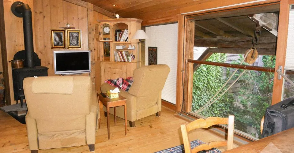 Charmante maison villageoise en pierres sur 3 niveaux et cartnotzet !