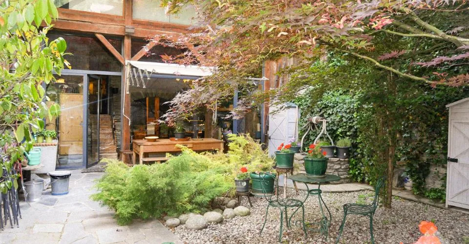 Charmante maison villageoise en pierres sur 3 niveaux et cartnotzet !