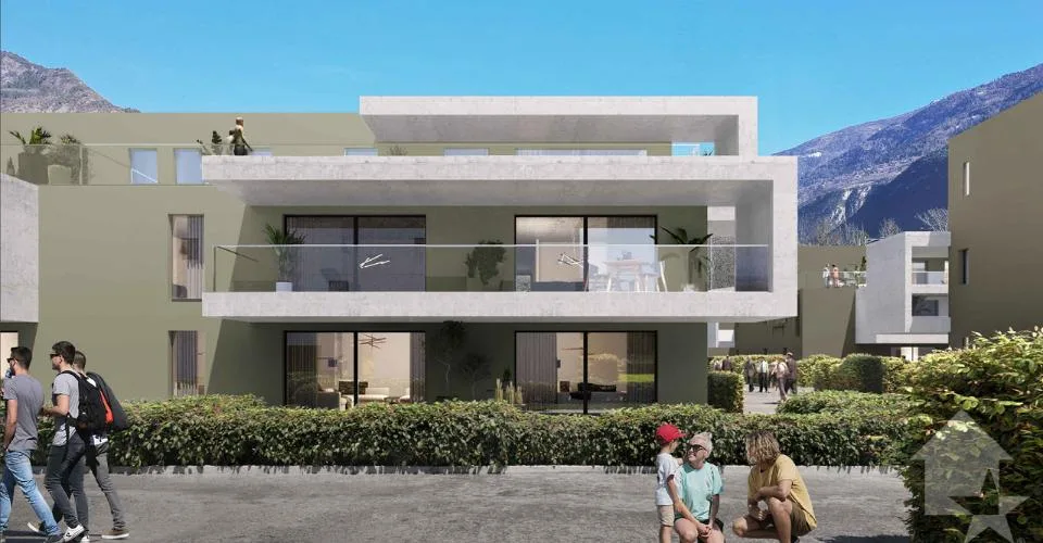 Bel attique de 4.5 pièces de 150 m2 avec terrasse