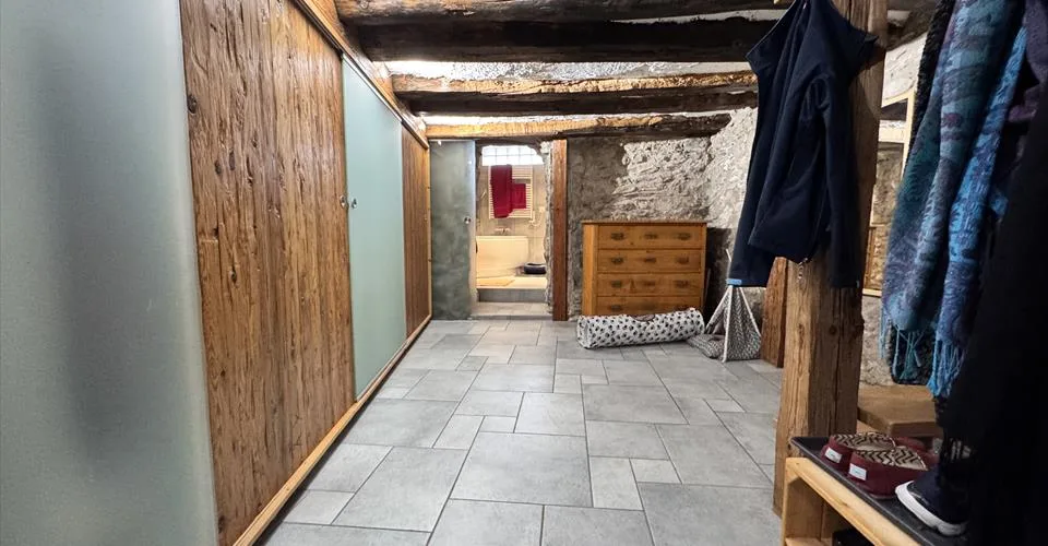Maison mitoyenne rénovée vente résidence secondaire autorisé