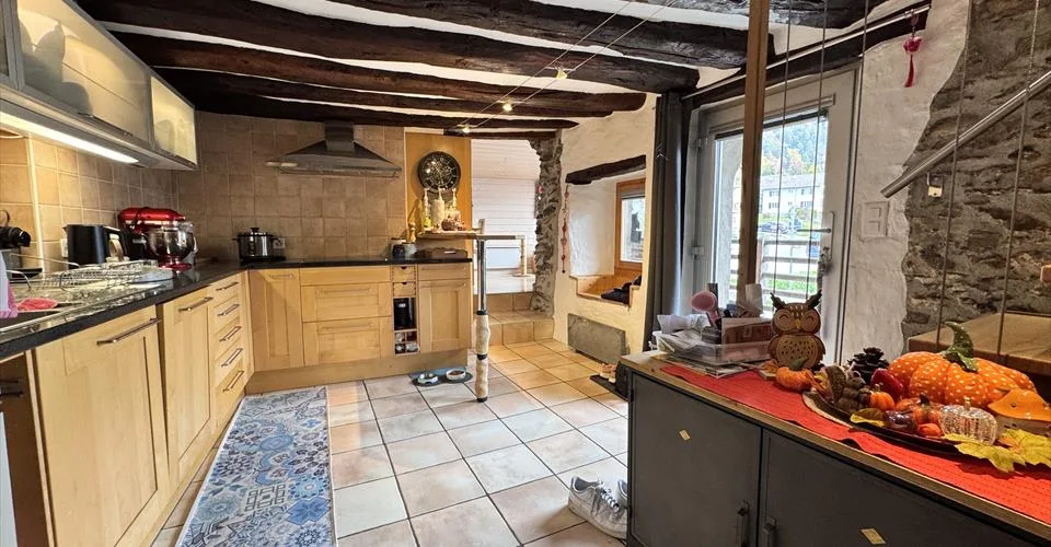 Maison mitoyenne rénovée vente résidence secondaire autorisé