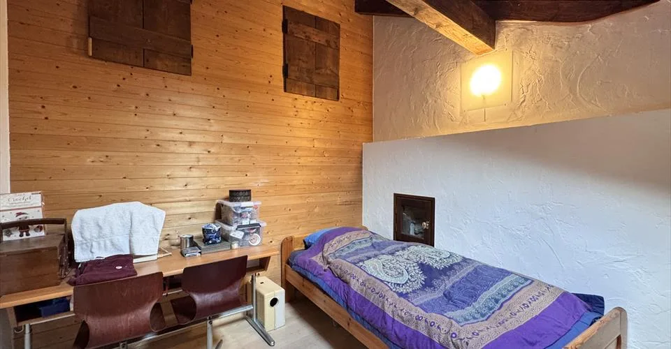 Maison mitoyenne rénovée vente résidence secondaire autorisé