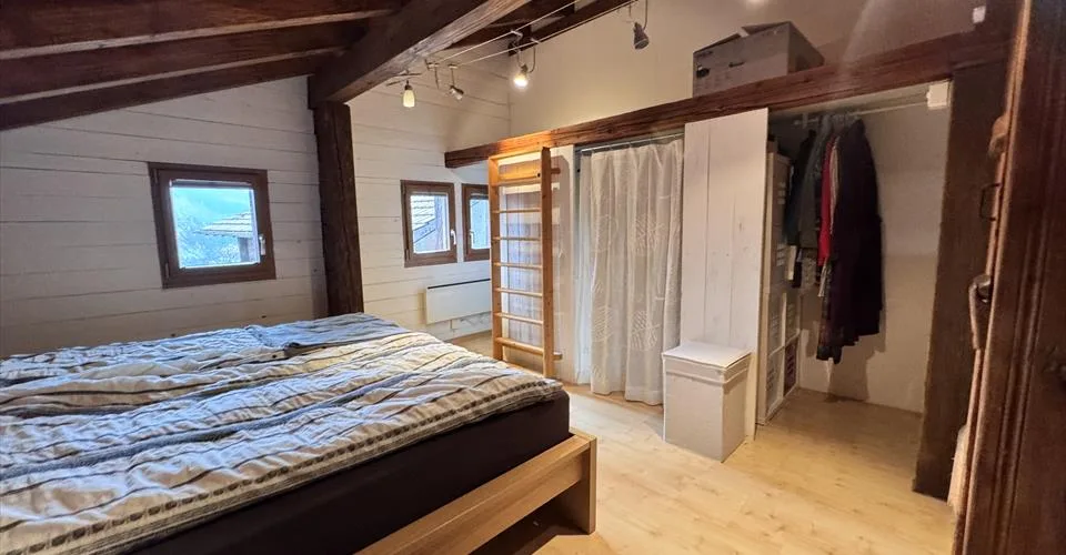 Maison mitoyenne rénovée vente résidence secondaire autorisé
