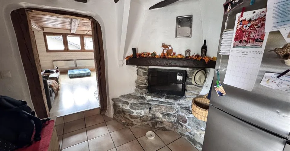 Maison mitoyenne rénovée vente résidence secondaire autorisé