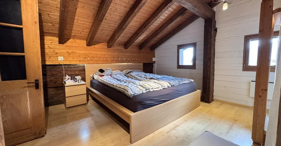 Maison mitoyenne rénovée vente résidence secondaire autorisé