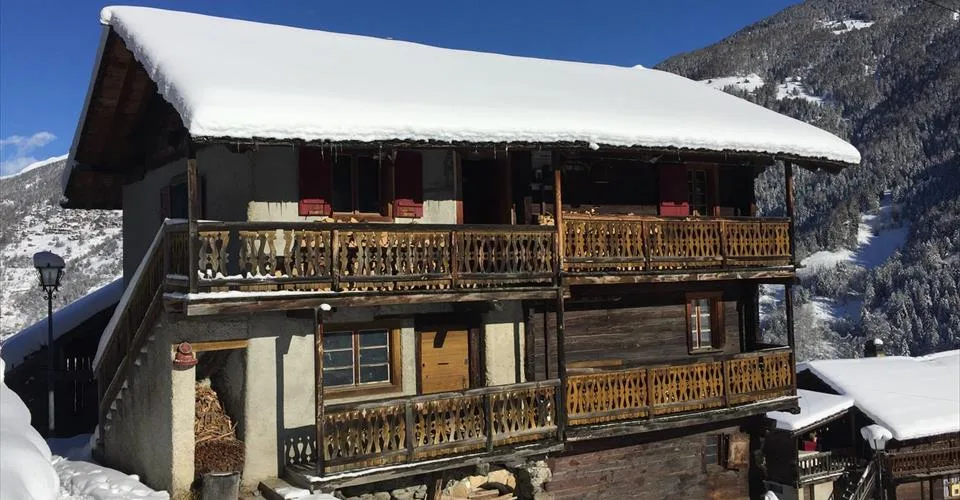 Anniviers - Unique Chalet à rénover