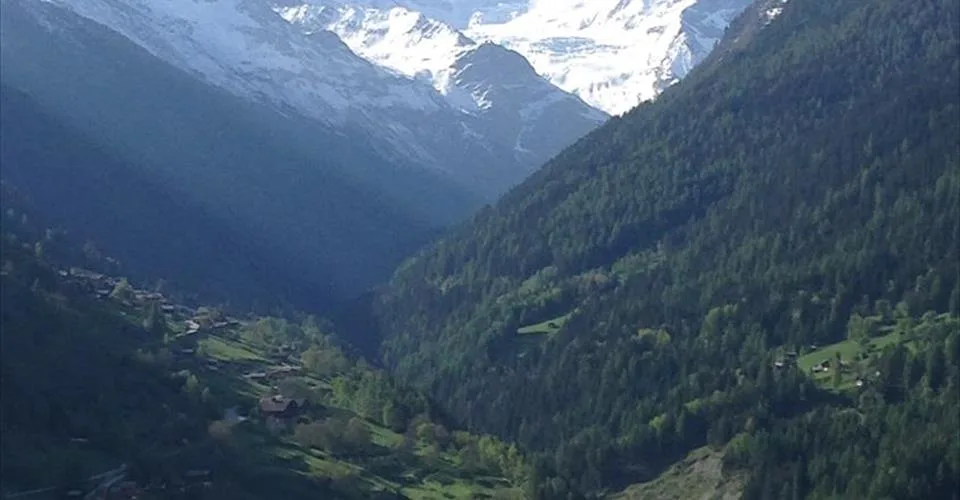 Anniviers - Unique Chalet à rénover