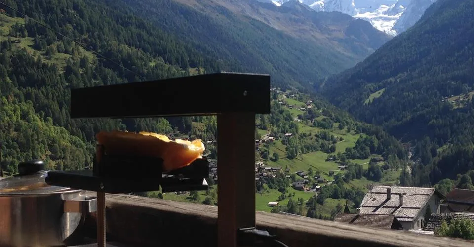Anniviers - Unique Chalet à rénover