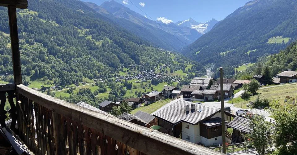 Anniviers - Unique Chalet à rénover