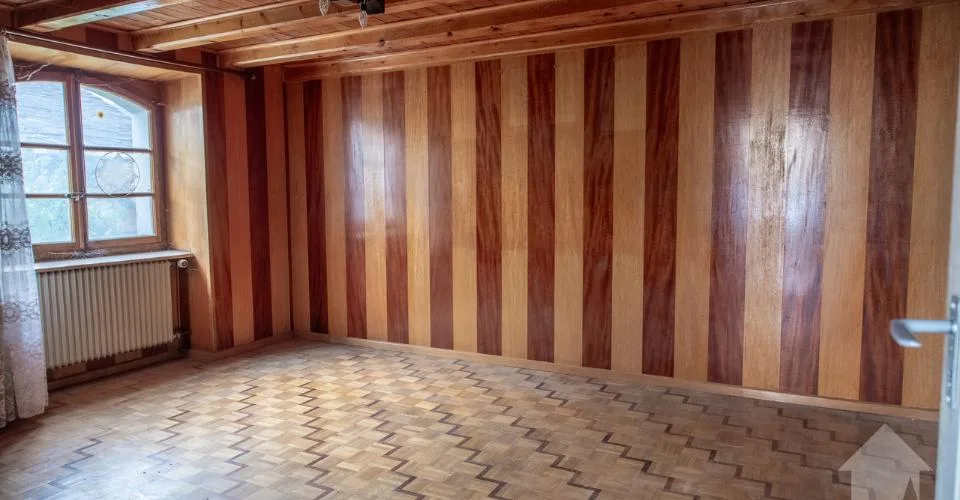 Maison villageoise avec grange attenante et garages – Foto 6 von 13