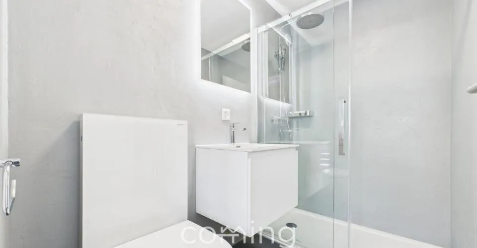 Studio de 1,5 pièce rénové à Loèche-les-Bains ? Résidence secondaire autorisée, balcon, place de parc incluse – Foto 7 von 9