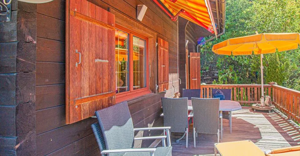 CHALET à St Barbara, 6.5 pièces avec superbe vue, de grande qualité et situation très calme