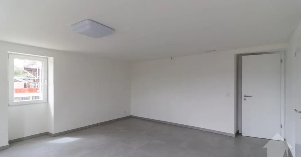 Immeuble de rendement de 4 appartements entièrement rénové en 2026