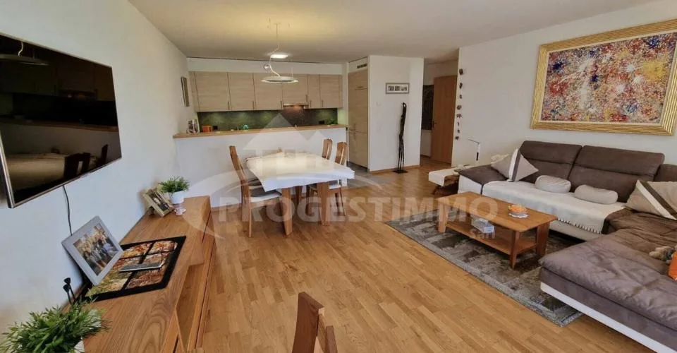 APPARTEMENT DANS LES BAINS DE SAILLON