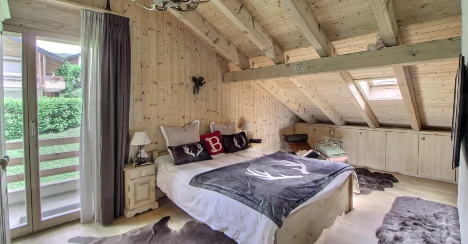 Duplex de 4.5 pièces avec vue exceptionnelle à deux pas du Golf Ballesteros