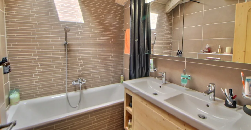 Duplex de 4.5 pièces avec vue exceptionnelle à deux pas du Golf Ballesteros