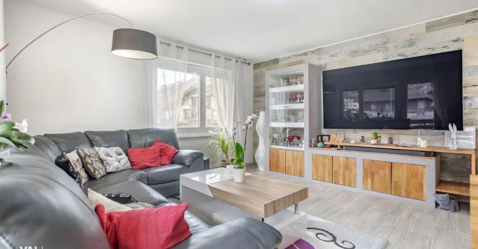 Stilvoll renoviert mit viel Platz und Charme – photo 3 sur 13