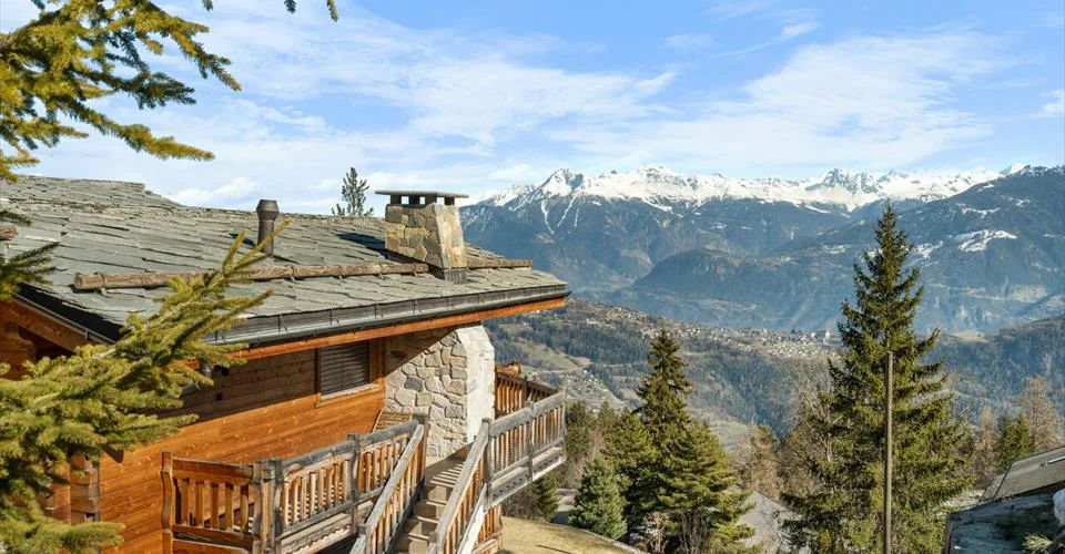 Spacieux chalet haut de gamme au cœur d'Anzère