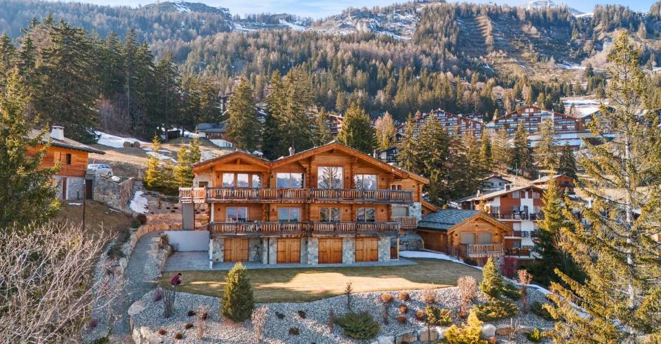 Spacieux chalet haut de gamme au cœur d'Anzère