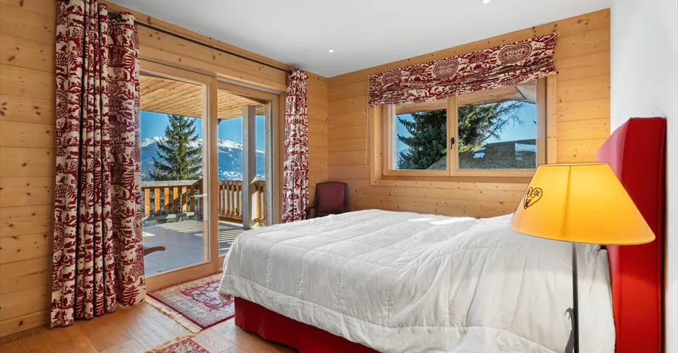 Spacieux chalet haut de gamme au cœur d'Anzère
