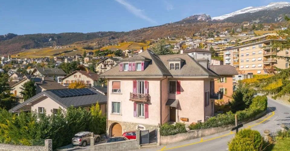 Appartement 3,5 pces dans les combles, à rénover