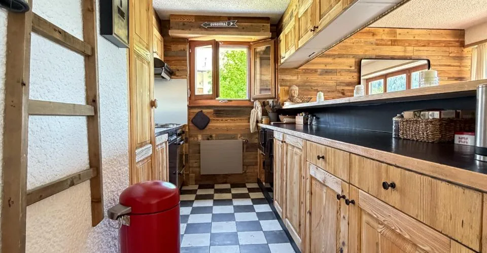 Très sympathique appartement de 4.5 pièces entièrement rénové à Ovronnaz/VS