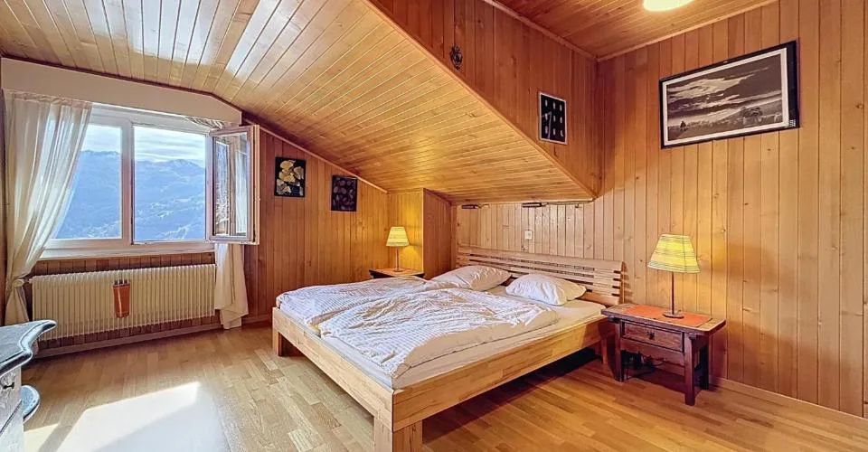 A VENDRE 5 PIECES A VERBIER