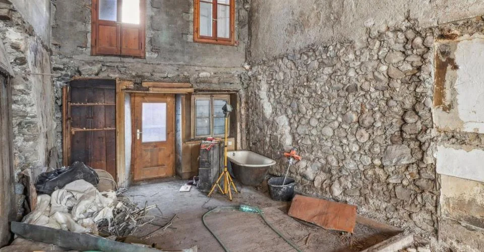 Charmante maison de village à rénover. Un projet authentique !