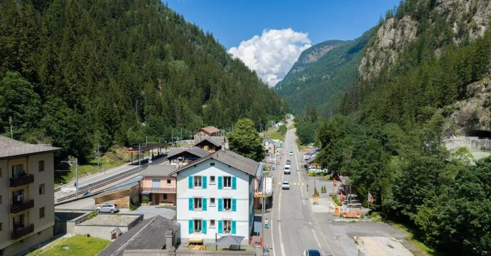 Appartement 4 pièces duplex en attique au Châtelard - Un pied-à-terre alpin au coeur d'une région prisée copie