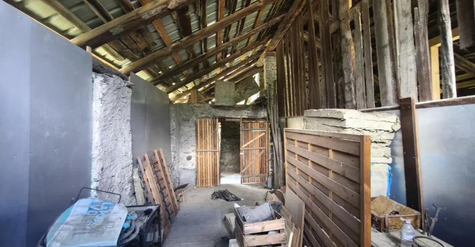 2 GRANGES À RÉNOVER SIERRE TERRAIN DE 780m2