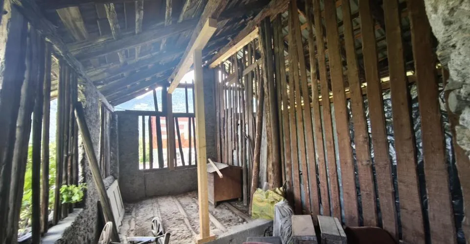 2 GRANGES À RÉNOVER SIERRE TERRAIN DE 780m2