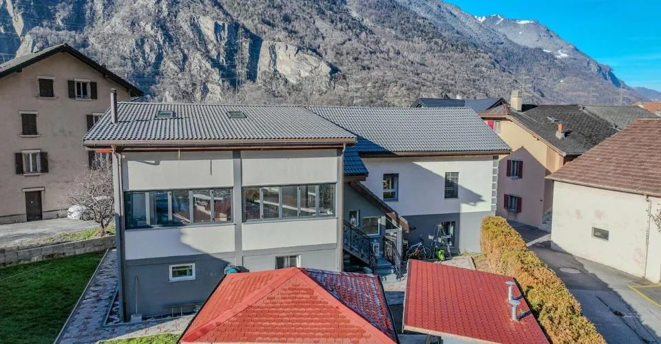 Grande maison familiale avec appartement attenant à Dorénaz