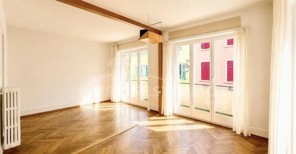 APPARTEMENT 3,5 PIÈCES IDÉALEMENT SITUÉ