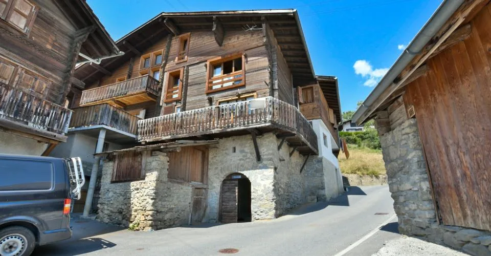 Appartement complètement atypique dans un chalet ancien à Ayent-Luc / Valais