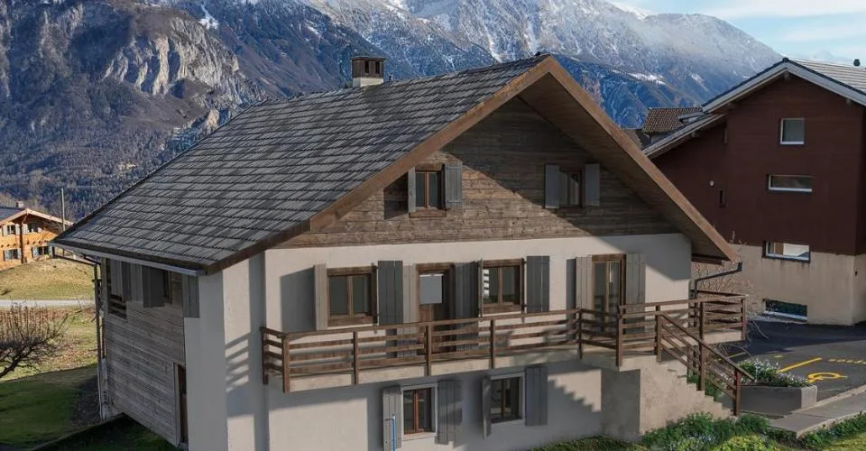 Vérossaz Chalet-Grange à Transformer en 2 appartements spacieux