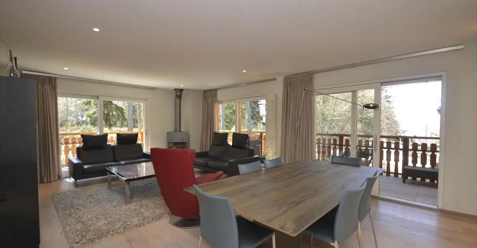 Luxueux 4.5 meublé avec grand balcon, en résidence secondaire