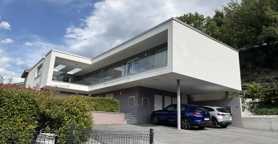 Spacieux appartement contemporain de 4.5 pièces avec grande terrasse