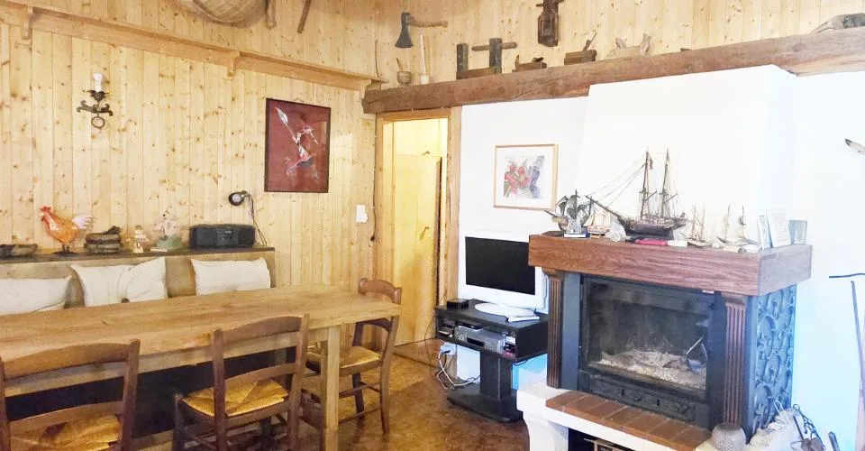 Authentique maison villageoise au cœur du Pays du Saint-Bernard