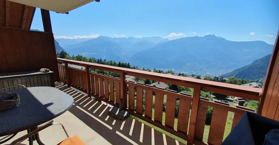 Coup de coeur ! Appartement 3.5 pièces, attique, duplex, orienté sud, à Ovronnaz/VS