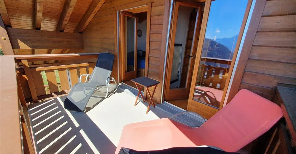 Coup de coeur ! Appartement 3.5 pièces, attique, duplex, orienté sud, à Ovronnaz/VS