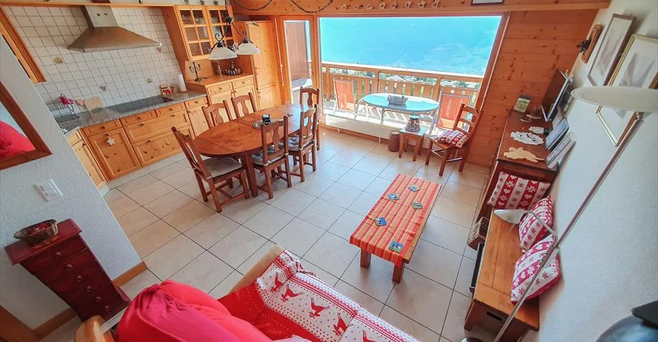 Coup de coeur ! Appartement 3.5 pièces, attique, duplex, orienté sud, à Ovronnaz/VS