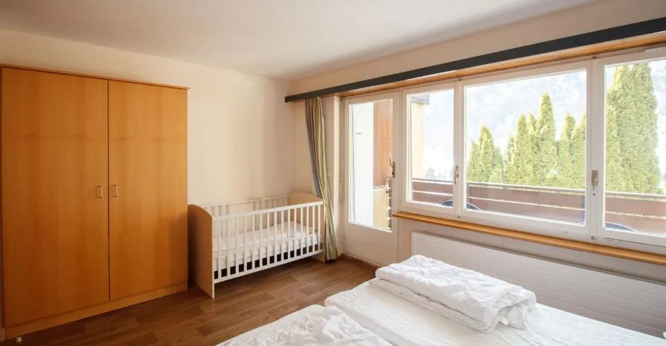 Appartement 3.5-12, appartement de 3,5 pièces de haute qualité avec 2 balcons en centre-ville